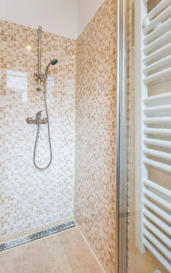 Villa Antonia Kornic 0*,