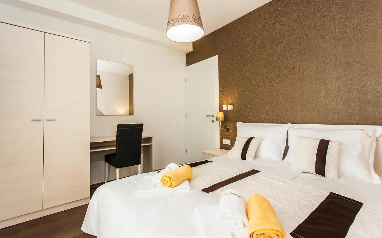 Villa Antonia Kornic 0*,